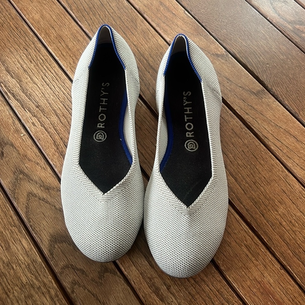 Rothy’s grey flat